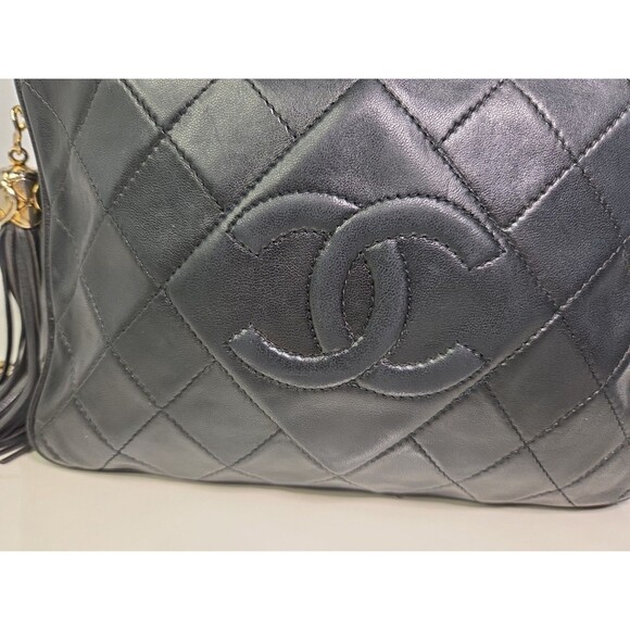 Coco Chanel Black Quilted Leather Iconic Handbag - Picture 2 of 16